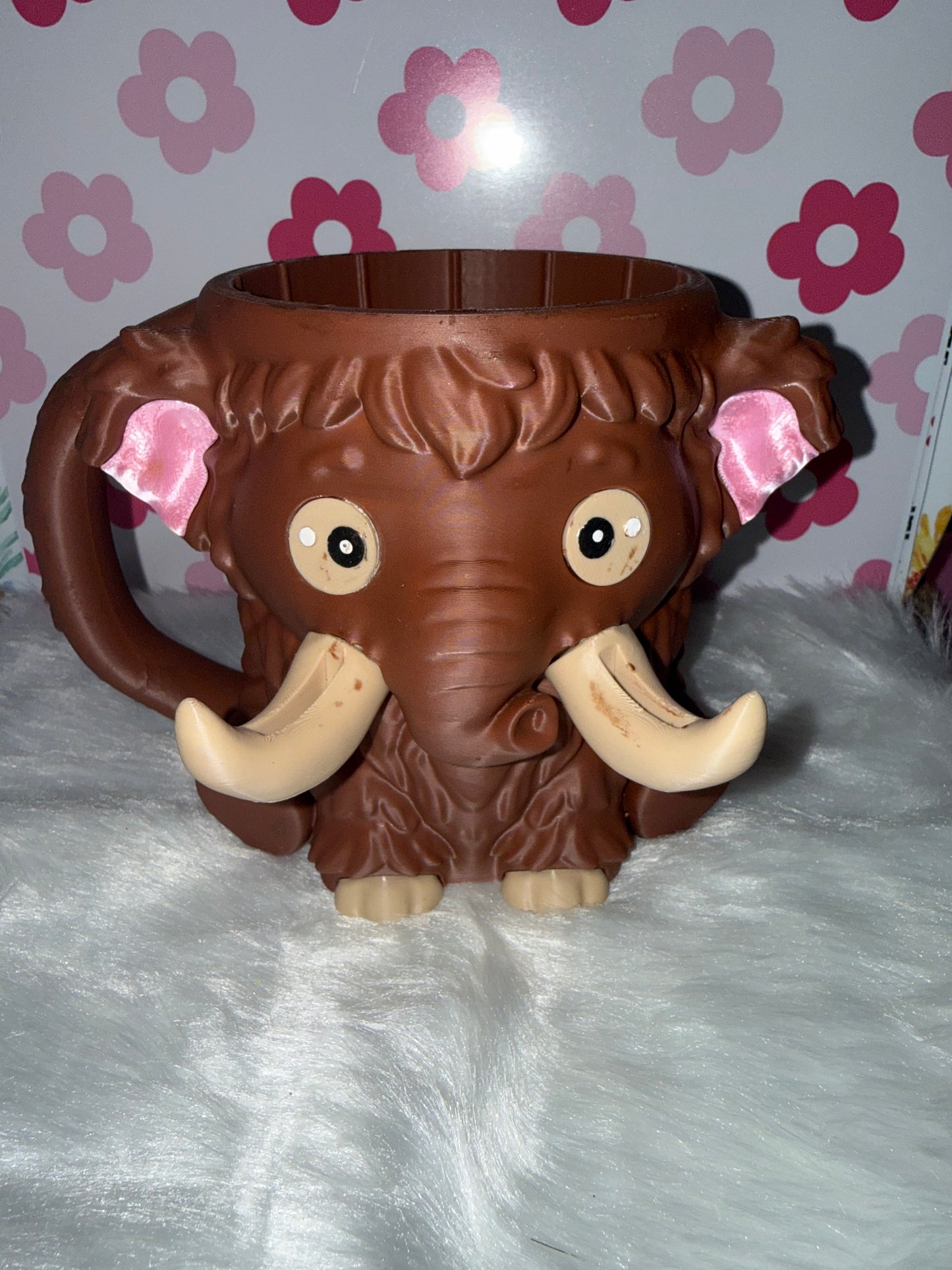 Wooly Mammoth Ice Cream Holder